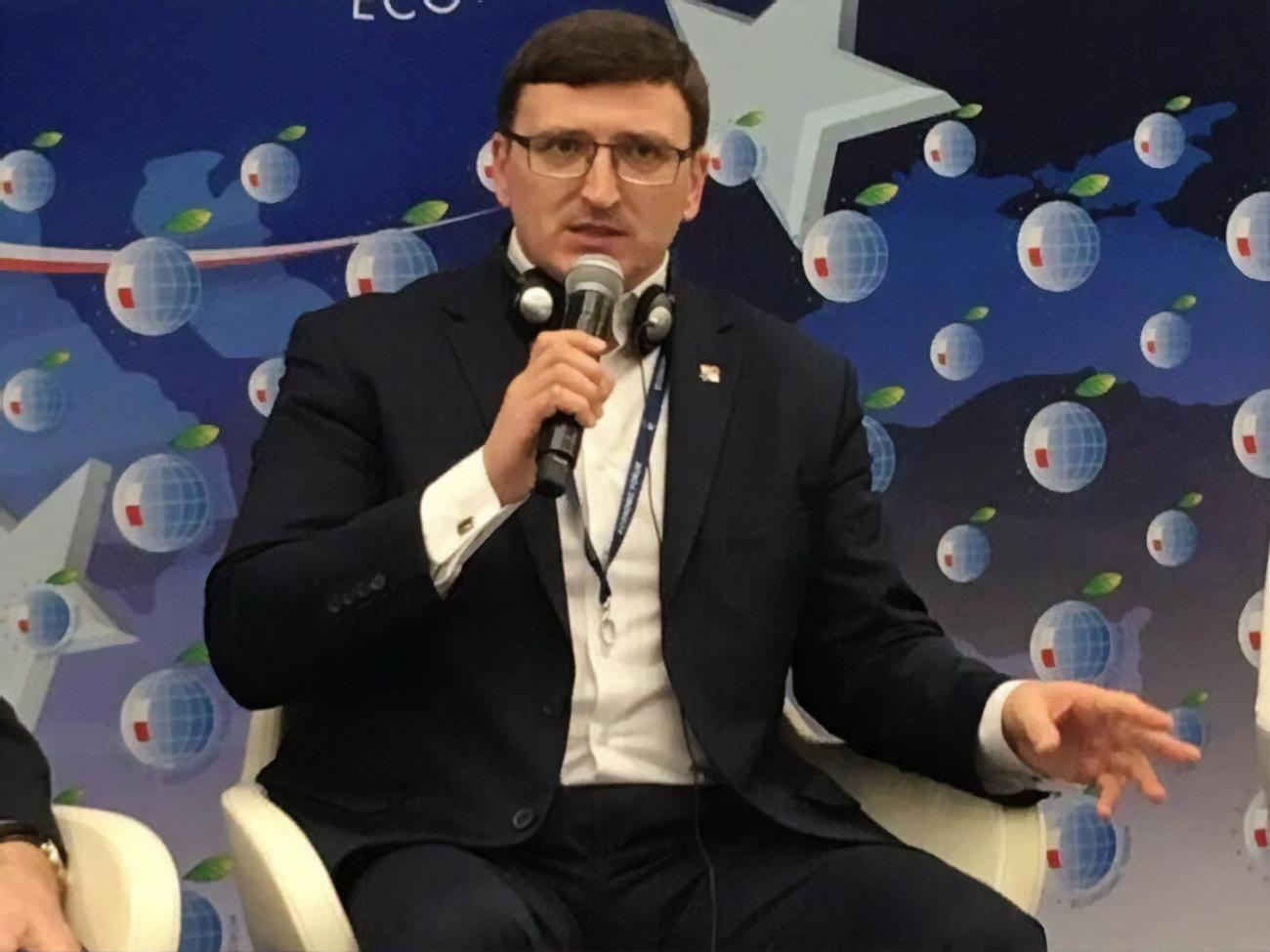 Василий Воскобойник: Украинцы платят деньги посредникам, рассчитывая на то, что очень быстро их отработают