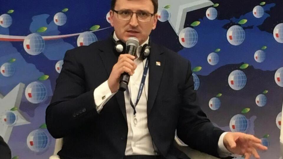 Василий Воскобойник: Украинцы платят деньги посредникам, рассчитывая на то, что очень быстро их отработают