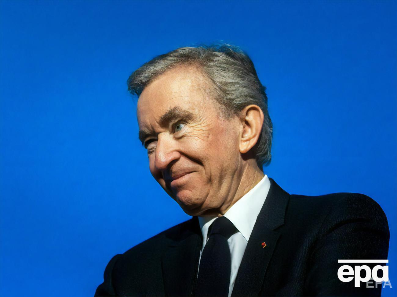 В декабре 2019 года Арно ненадолго уже оказывался на первом месте рейтинга Forbes