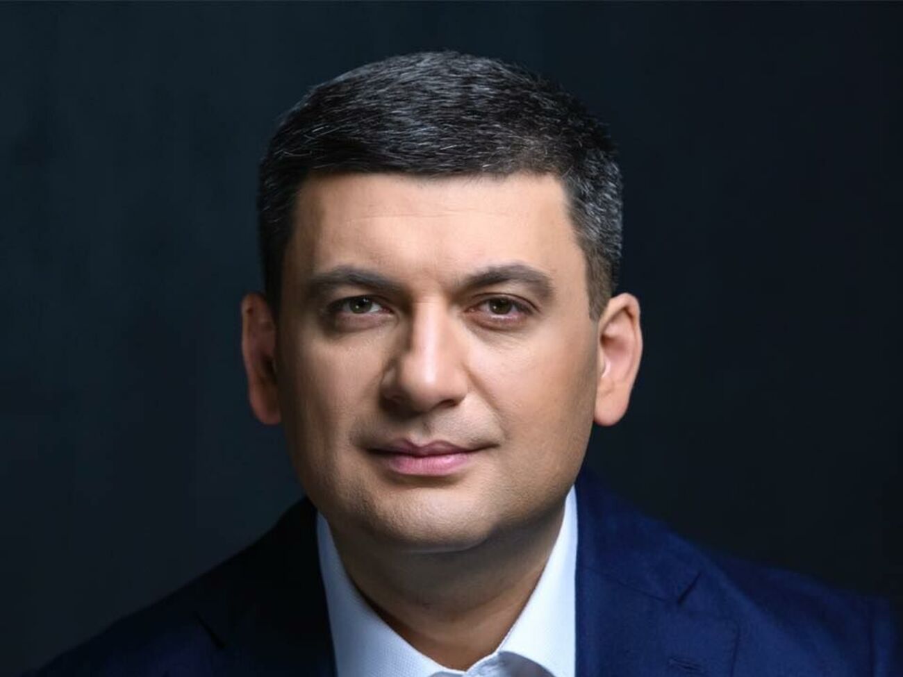 Лукашенко будет аплодировать решению украинского правительства запретить полеты в Беларусь. Так мы лишь поможем ему изолироваться