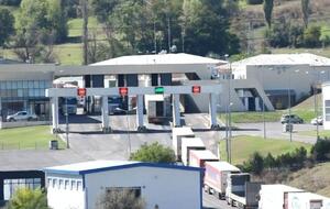 Грузия закрыла сухопутные и воздушные границы в марте прошлого года