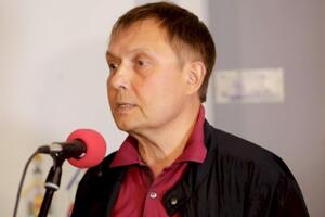 Лукашук: Коли по вчительку в Могилів поїхав син, у нього конфіскували машину