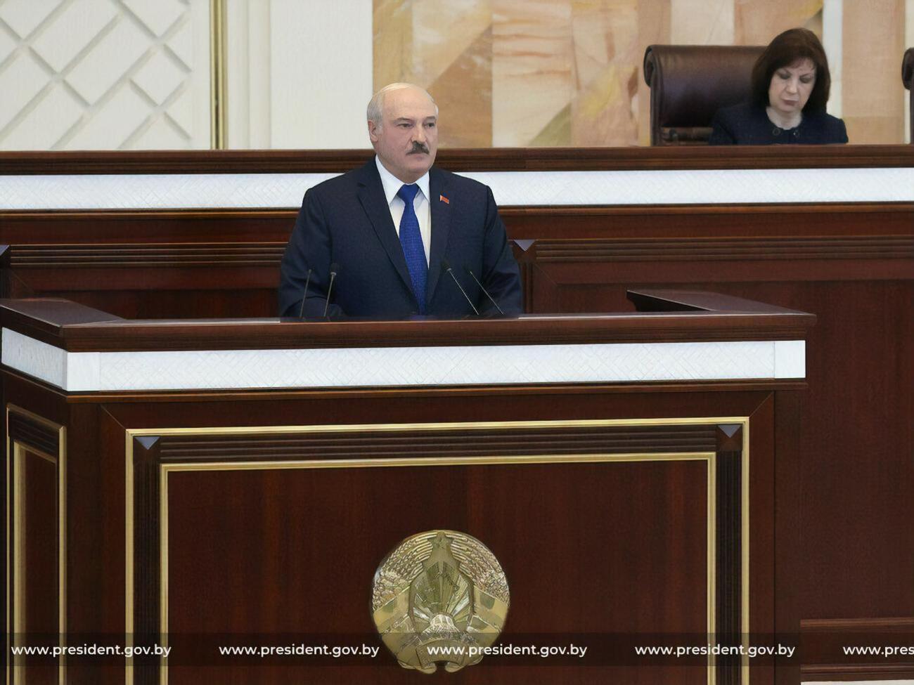 Лукашенко вважає, що діяв законно, коли літак розвернули на кордоні з Литвою і посадили в Мінську
