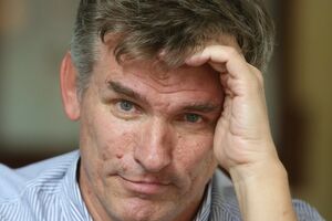 Немалая армия сторонников Порошенко переживает непростые времена. Ведь трудно представить себе что-то токсичнее связки Порошенко – Медведчук