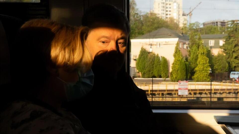 У СБУ зазначили, що повторно викликають Порошенка на допит