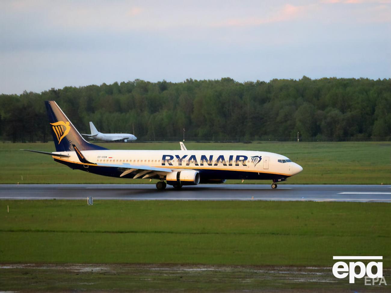 Самолет&nbsp;Ryanair совершил вынужденную посадку в Минске 23 мая
