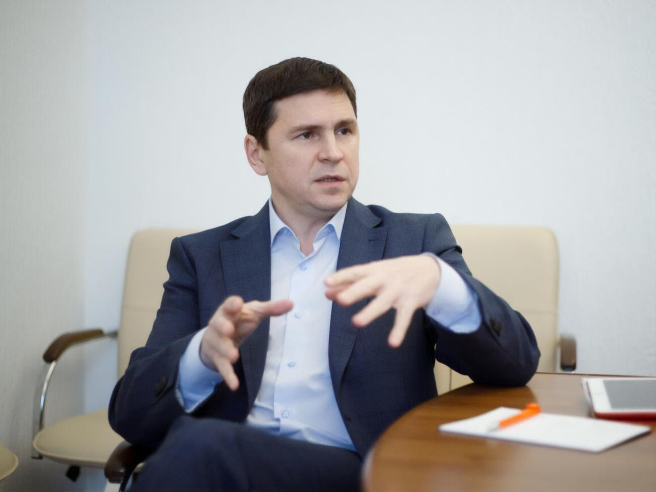 Подоляк: Фінальний документ у більшості випадків змінюється, пройшовши всі етапи законодавчої роботи