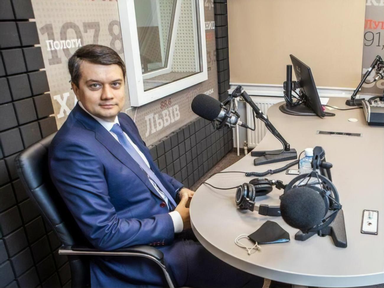 Разумков: Вибори президента будуть ще не скоро. І точно не варто ні гаранту Конституції, ні мені сьогодні про це говорити