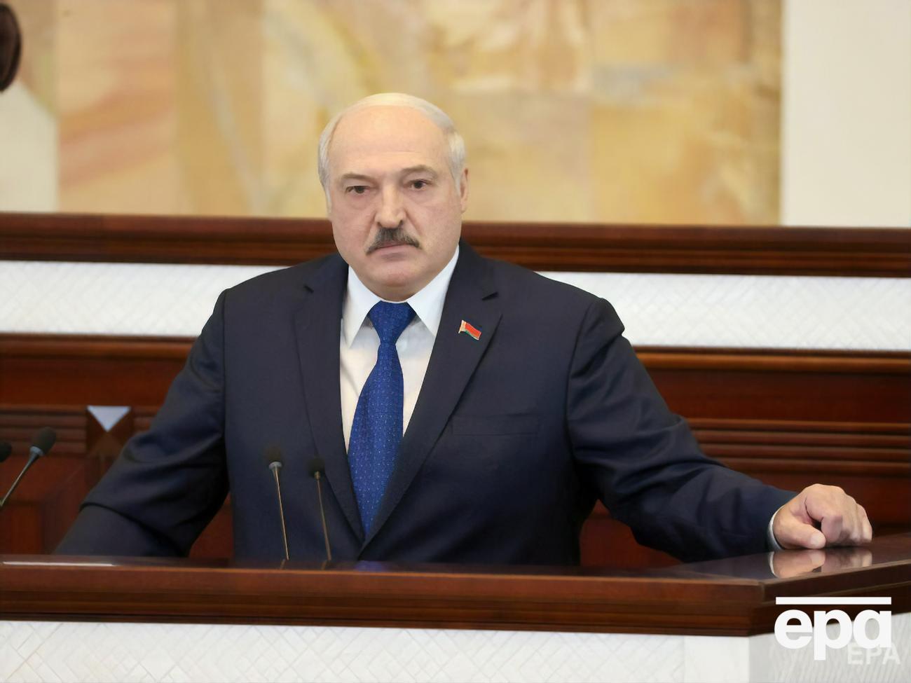 Цепкало предложил выплатить человеку, который задержит Лукашенко (на фото), &euro;11 млн