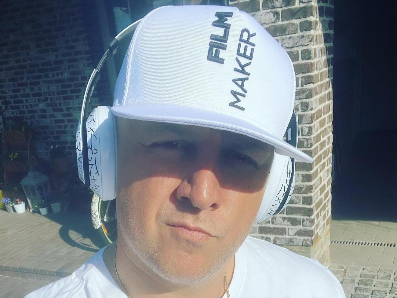 "Кровь и любовь" &ndash; вторая композиция из сольного альбома ПТП "Без рекламы"