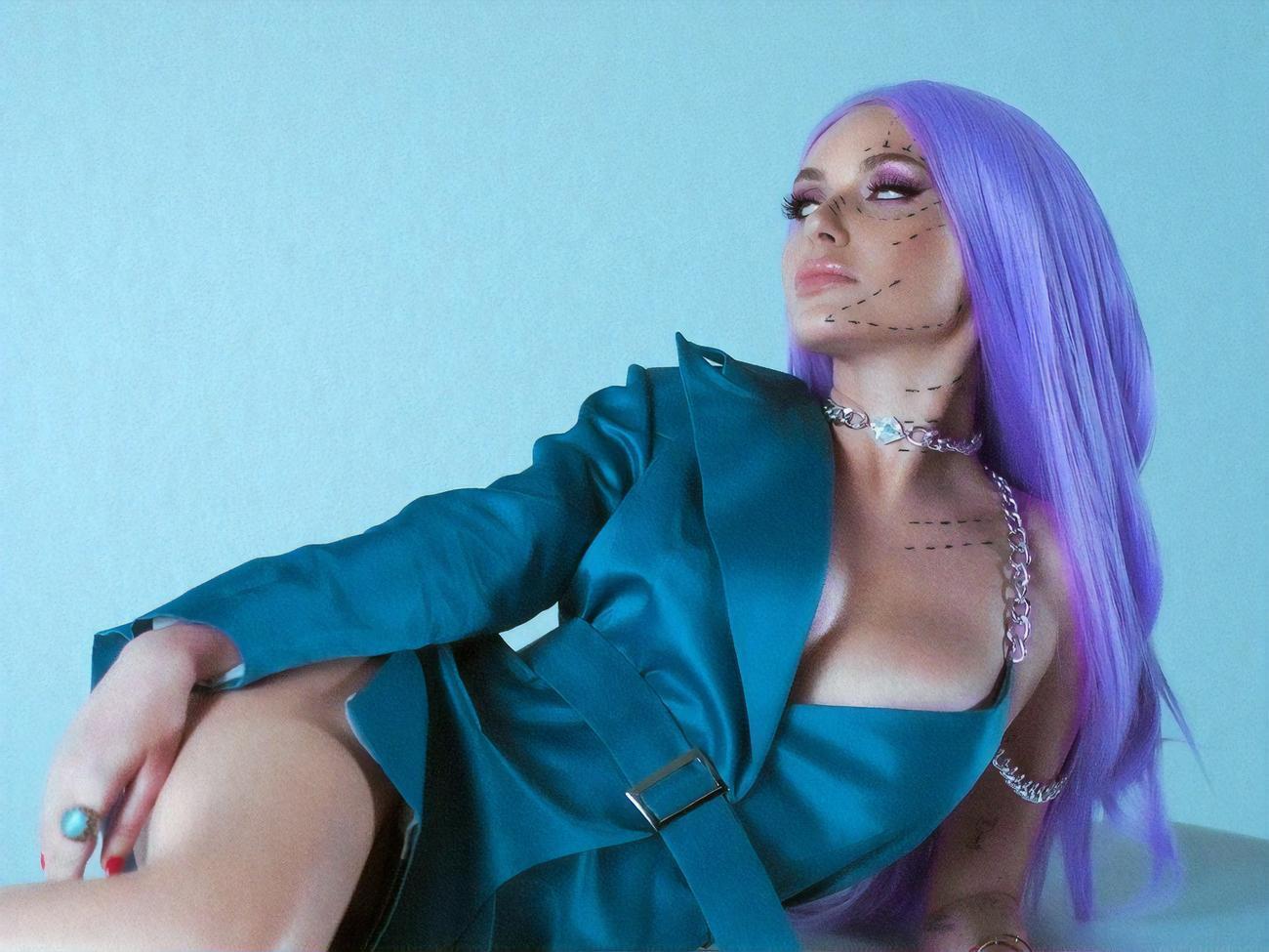 Slava Bogu &ndash; друга сольна пісня екссолістки "НеАнгелів" Камінської