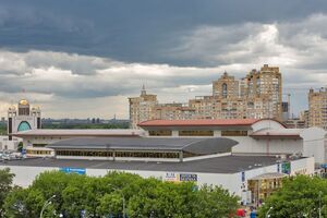Международный выставочный центр находится в районе станции метро "Левобережная"