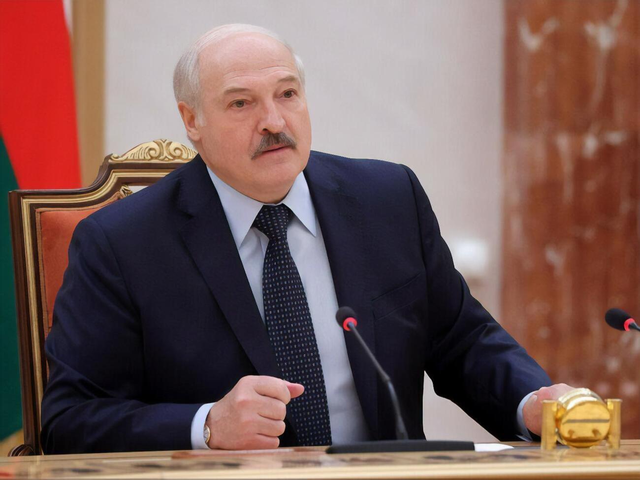 Лукашенко: Ви бачите, який попит на "Супутник V" у західних державах