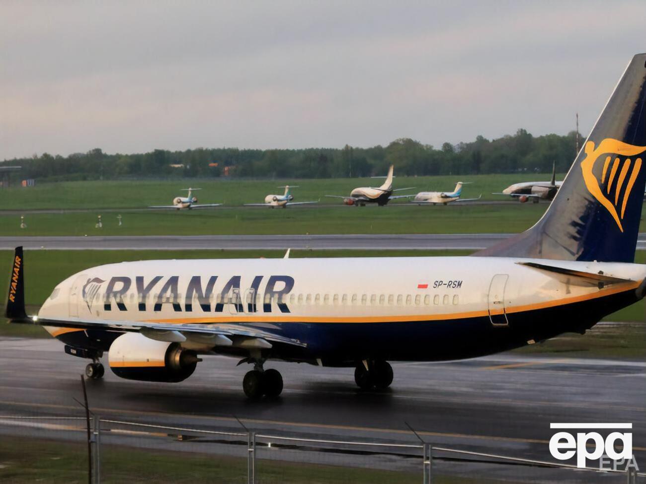Літак Ryanair вимушено посадили в Мінську 23 травня