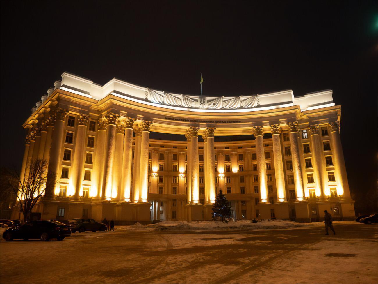 МЗС передало санкційний список на розгляд РНБО