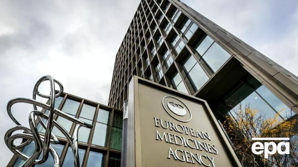 Комитет ЕМА одобрил иммунизацию подростков препаратом Comirnaty