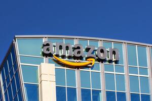 Amazon удалила пост со своим киоском для медитаций после критики в соцсетях