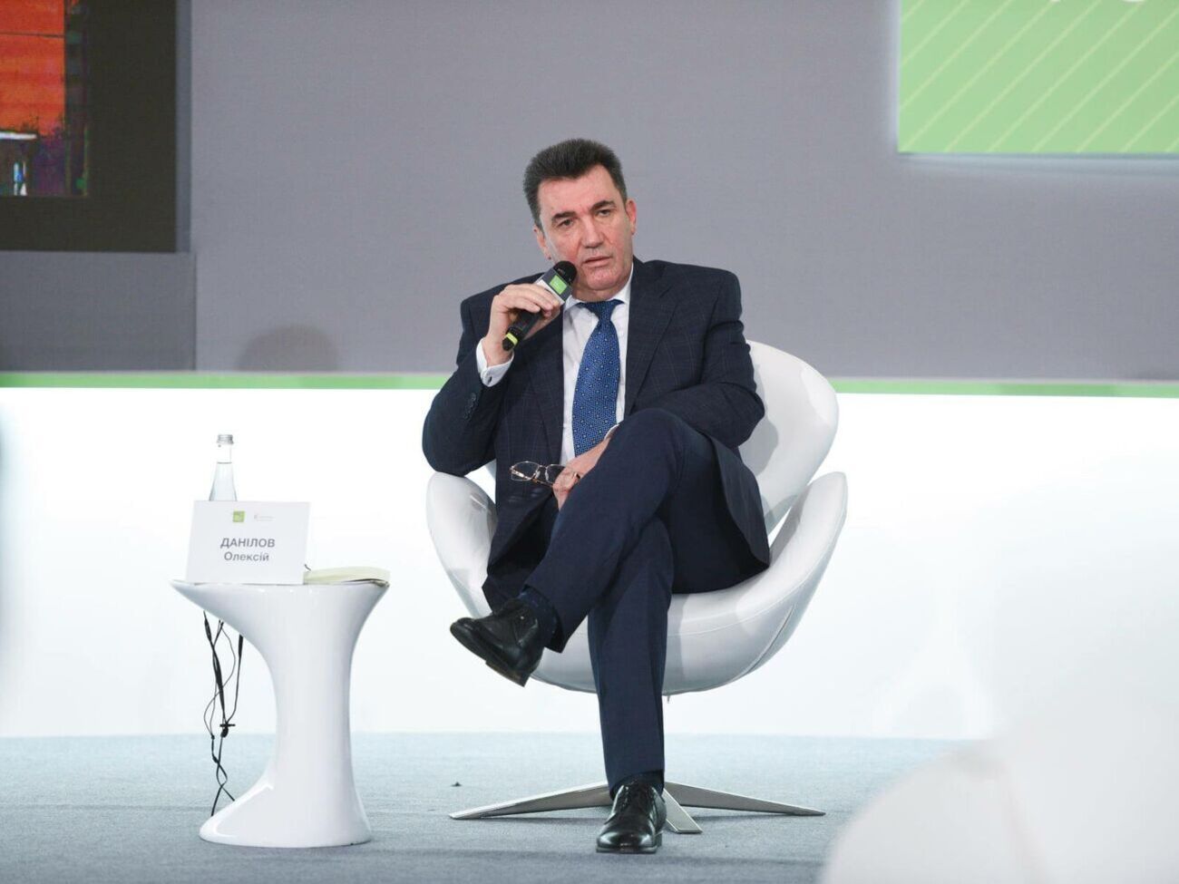 Данилов:&nbsp;Мнение аналитиков СНБО&nbsp;&ndash; что непосредственно к операции с Ryanair имеет отношение соседняя страна