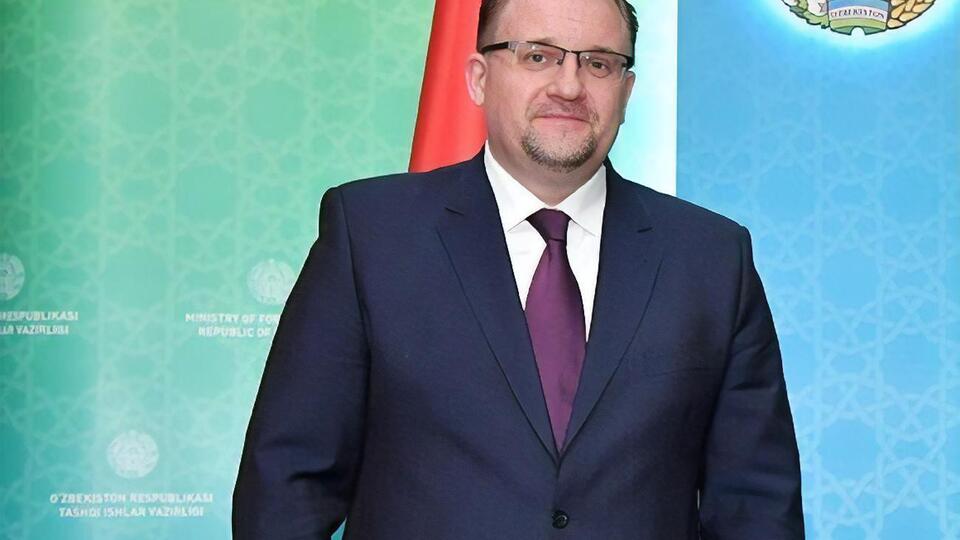Введение режима лицензирования ряда украинских товаров не связано с обострением отношений между Минском и Киевом, отметил Гурьянов