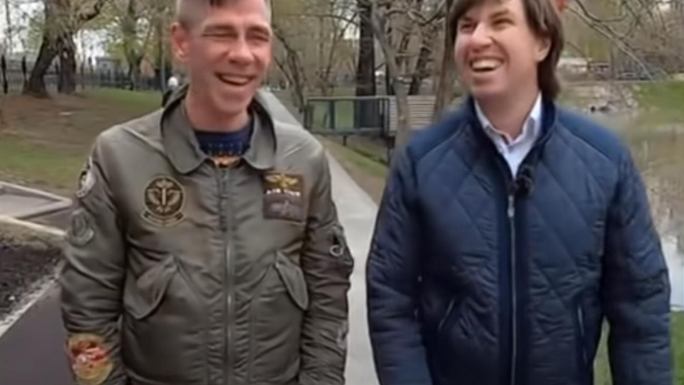 Флайшганс (праворуч на фото) був кореспондентом МІА "Россия сегодня" у Празі