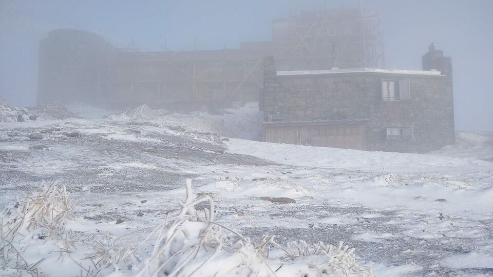 Снег на горе Поп Иван Черногорский выпал 30 мая