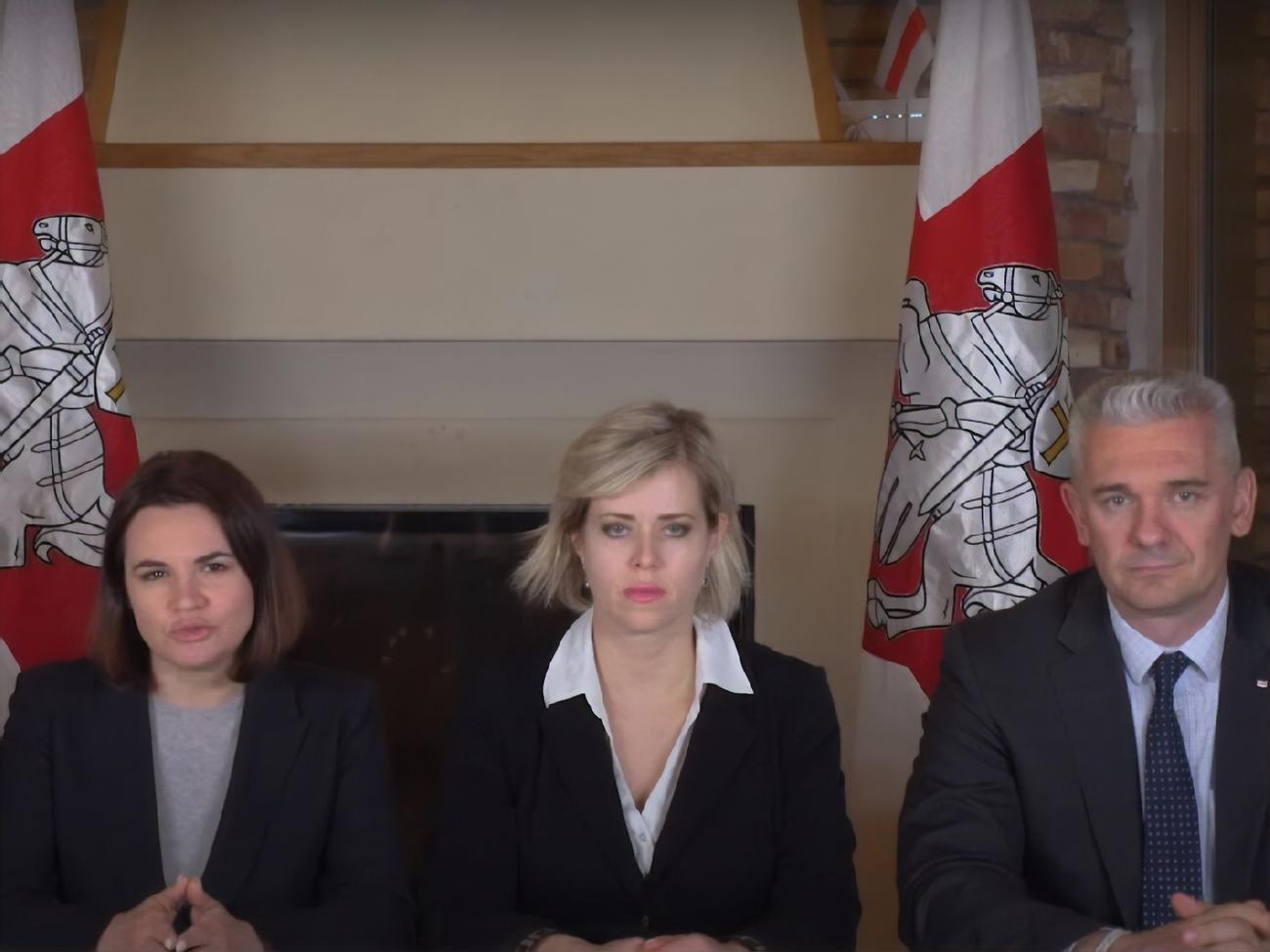 Оппозиционеры считают, что "больше некуда убегать от будущего"