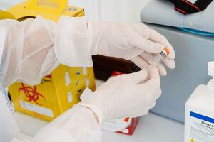 В рамках пилотного проекта центры массовой вакцинации в Украине открыли в Киеве, Львове и Одессе