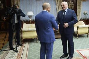 Про зустріч із Лукашенком Шевченко (на фото зі спини) повідомив 23 травня