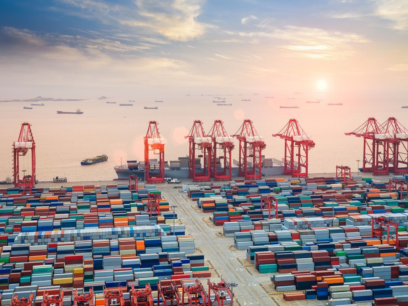 Українським експортерам радять готуватися працювати "в більш складних умовах", зауважує "5 канал"