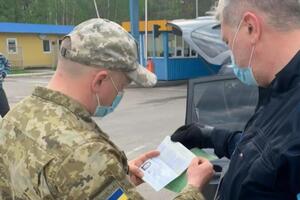 КПВВ "Чаплинка" закриють на два тижні