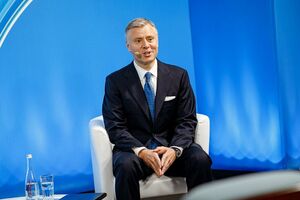 Вітренка призначили на один рік