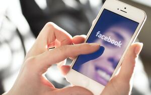 Уведомление Facebook начало появляться после обновления Apple iOS 14, касающегося конфиденциальности