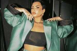 Ловато: Я вважала за краще б ризикнути потенційними побічними ефектами від введення вакцини, ніж ризикувати життями