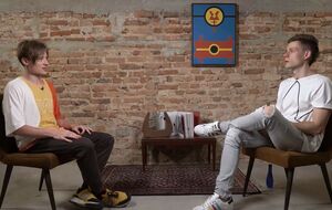 Интервью с Ивангаем (слева) у Дудя (справа) было опубликовано 18 марта