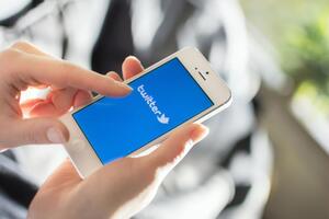 Изначально аудиокомнаты в Twitter должны были появиться еще в апреле