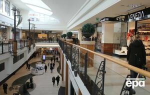 У ТЦ Польщі лишається масковий режим