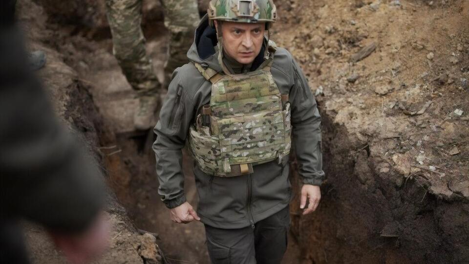 Зеленский регулярно приезжает в зону проведения операции Объединенных сил