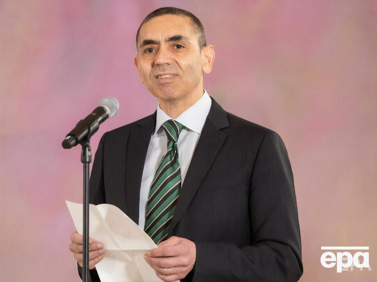 Высокий уровень иммунизации от COVID-19 должен быть достигнут во всем мире, подчеркнул Шахин