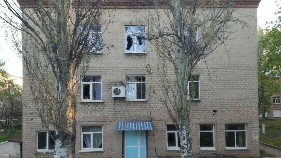В результате обстрела больница осталась без электричества