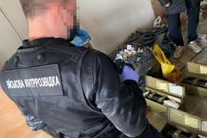 За даними СБУ, підозрювані отримували комплектувальні частини зі складу озброєння ЗСУ