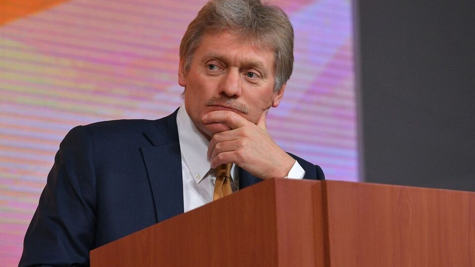 Песков "не думает", что "Боширов" и "Петров" работают в администрации Путина