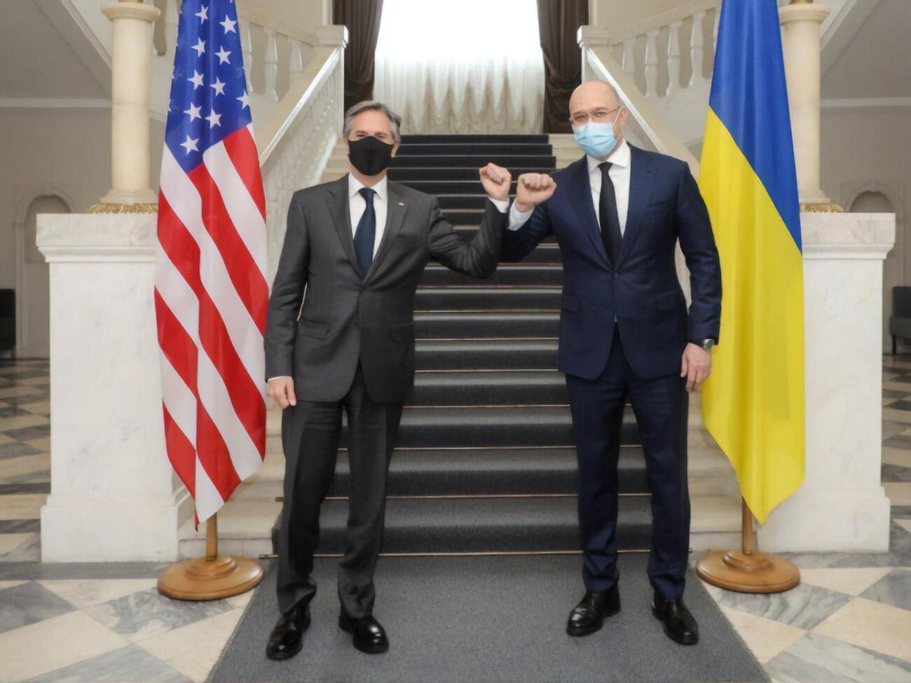 Блинкен и Шмыгаль обсудили вопросы двусторонних отношений США и Украины