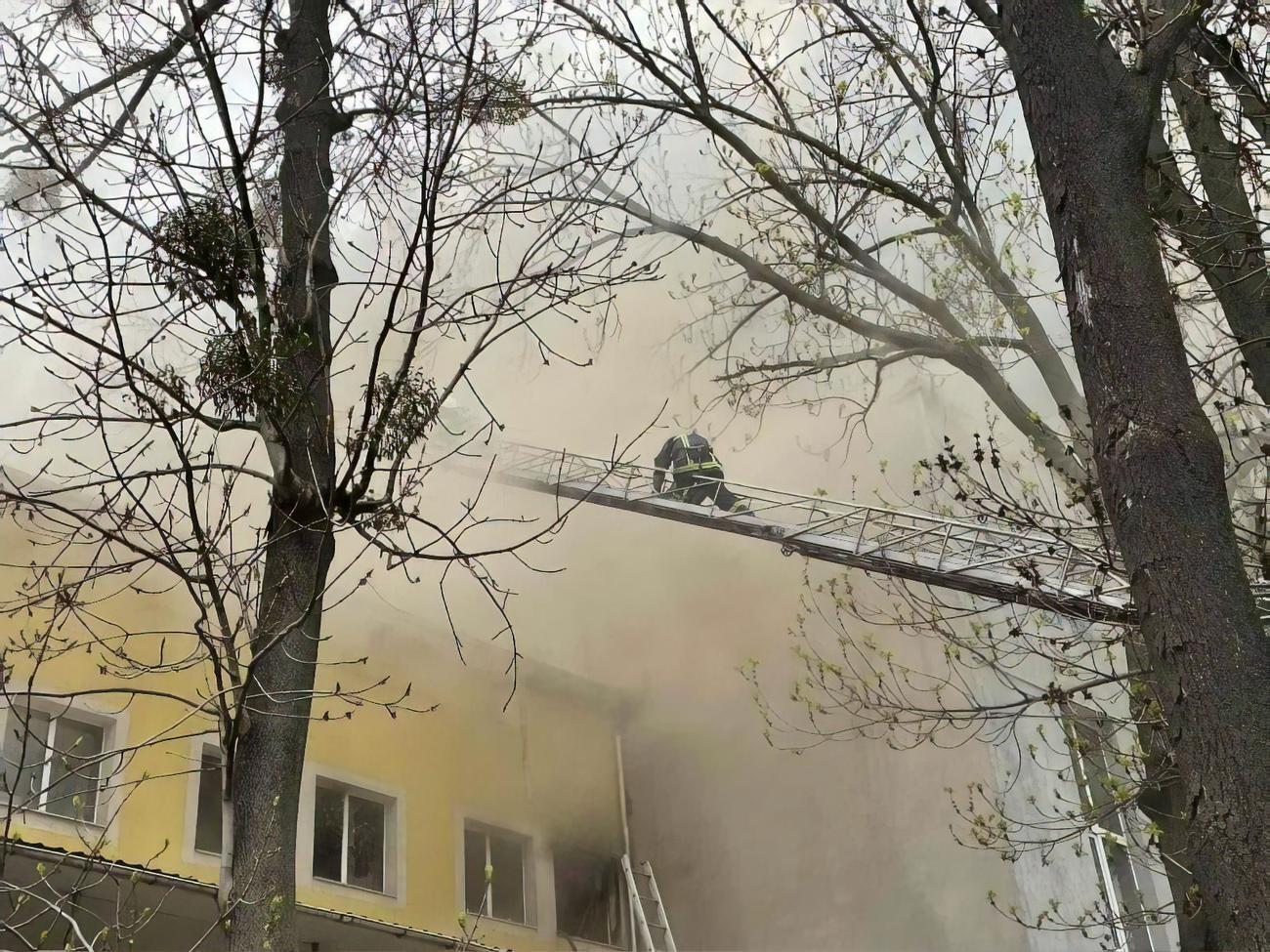 Повідомлення про пожежу в центрі Вінниці надійшло приблизно о полудні