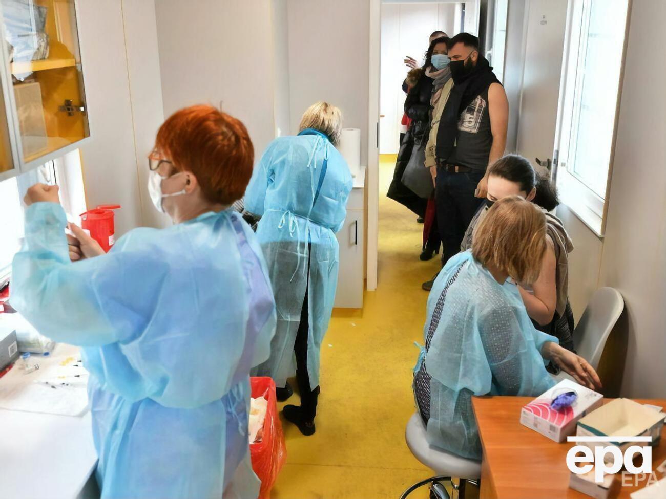 В Польше подтвердили 2.8 млн случаев коронавируса