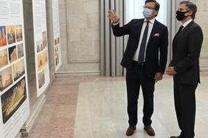 Україна ніколи не має сумніватися у США, сказав Блінкен (праворуч на фото) Кулебі