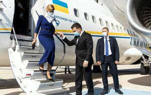 Зеленский с семьей переехал в резиденцию "Конча-Заспа" после продажи дома в селе Иванковичи