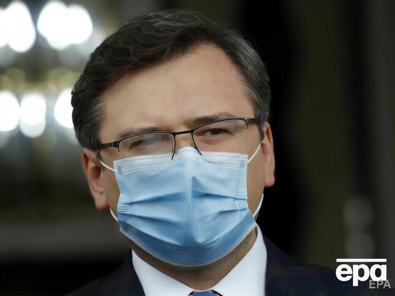 Кулеба: Наше посольство у Вашингтоні працює над тим, щоб США допомогли Україні з вакцинами