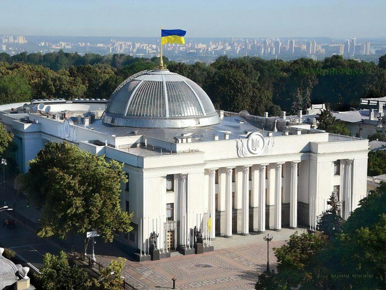 Борг Фонду гарантування вкладів сформувався у 2014–2016 роках, коли збанкрутувало приблизно 100 банків