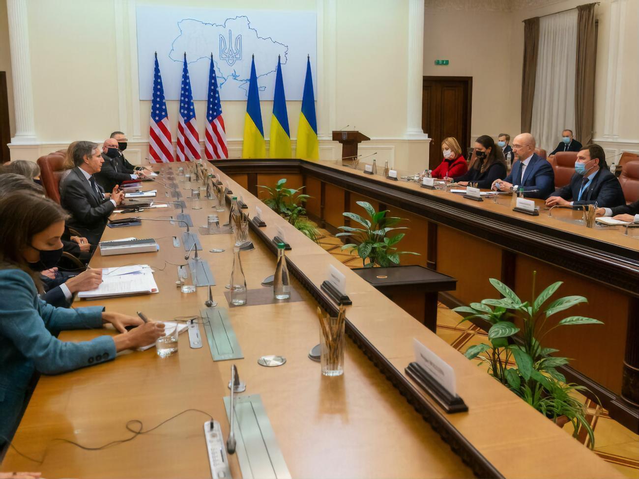 Блінкен провів в Україні низку зустрічей