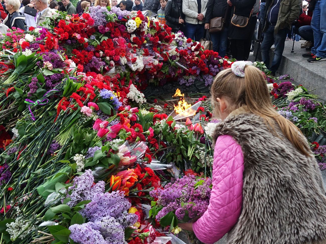 31% респондентів думають, що вшановувати варто тільки День Перемоги 9 травня